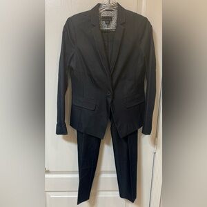 Attention :Women Set 2 PC Blazer & Pant size :4”Gray Color . Almost new